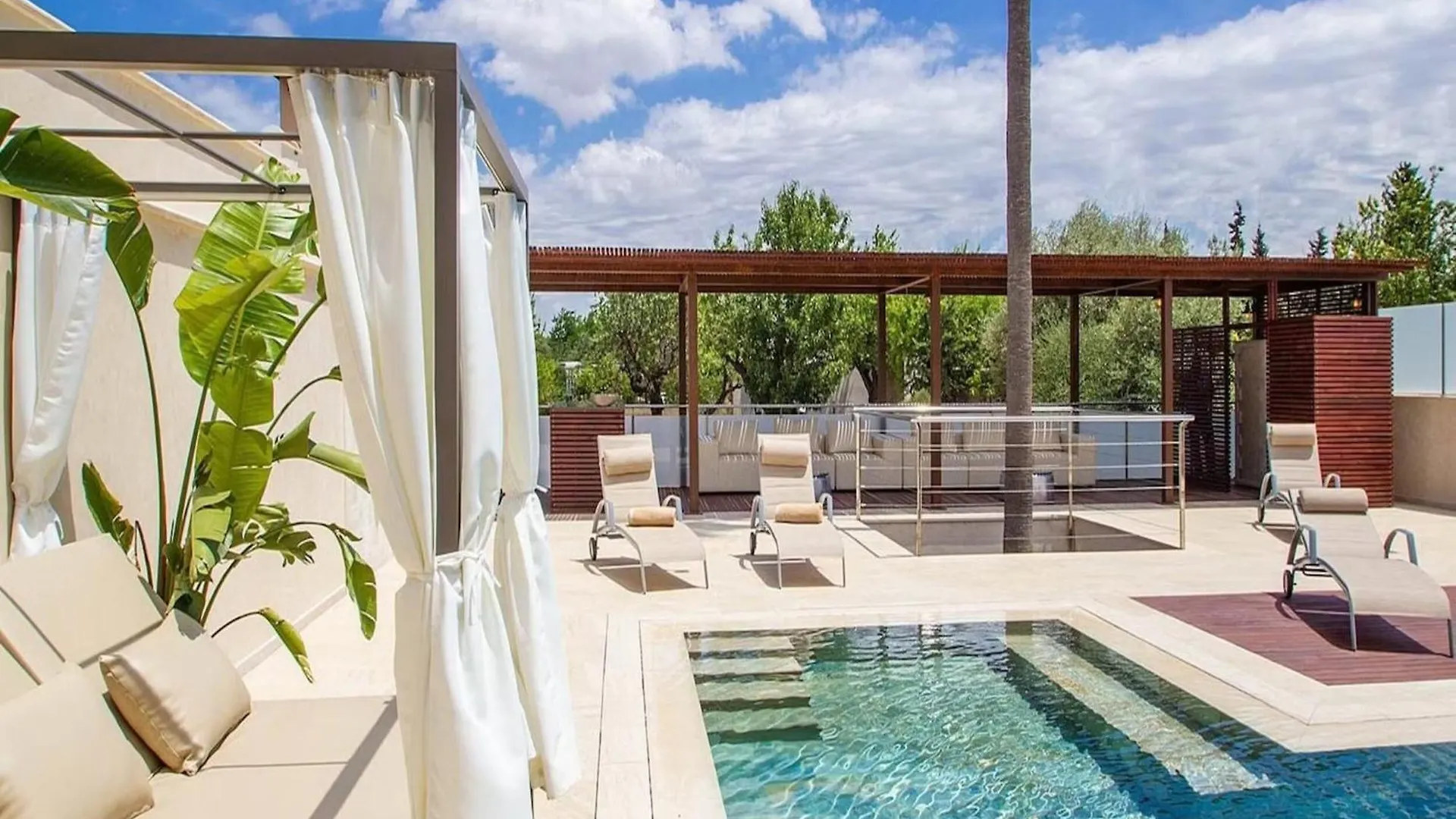 Villa With Salt Water Pool 帕爾馬