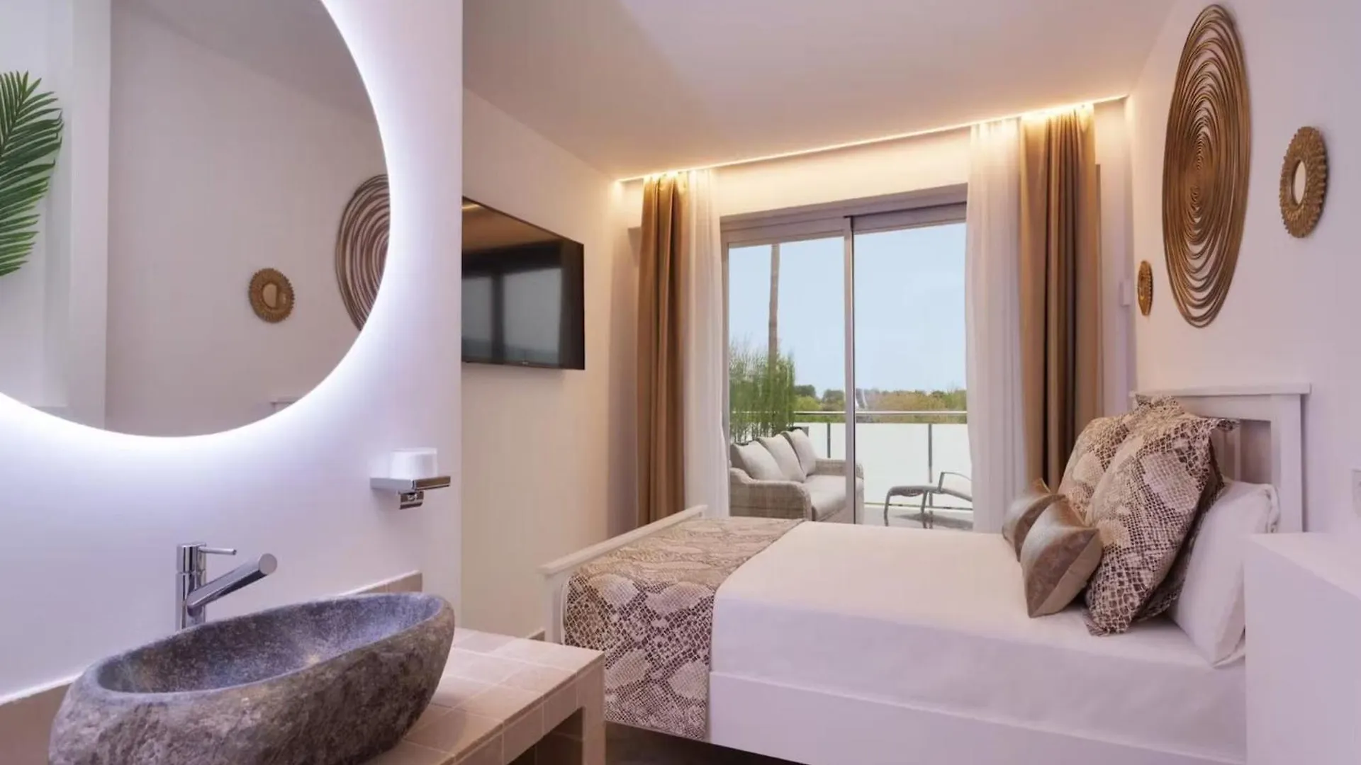 Villa With Salt Water Pool 帕爾馬
