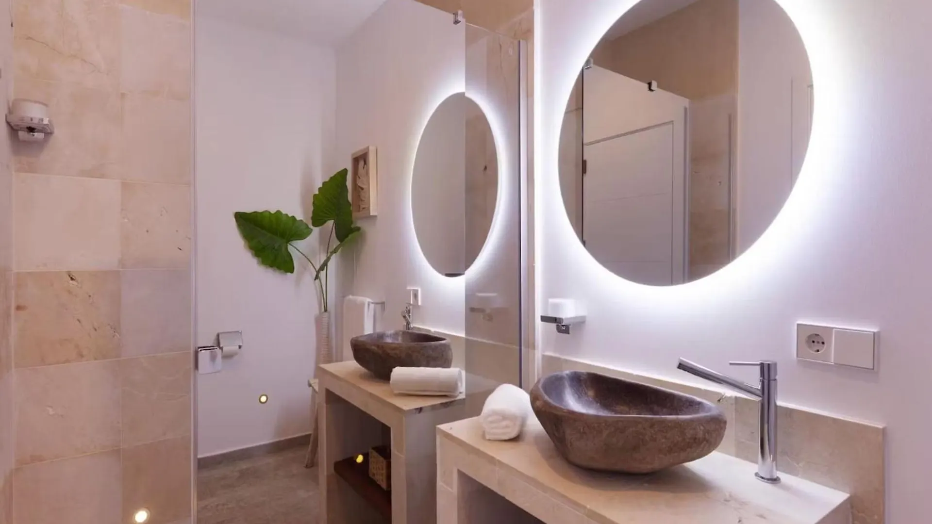 Villa With Salt Water Pool Palma