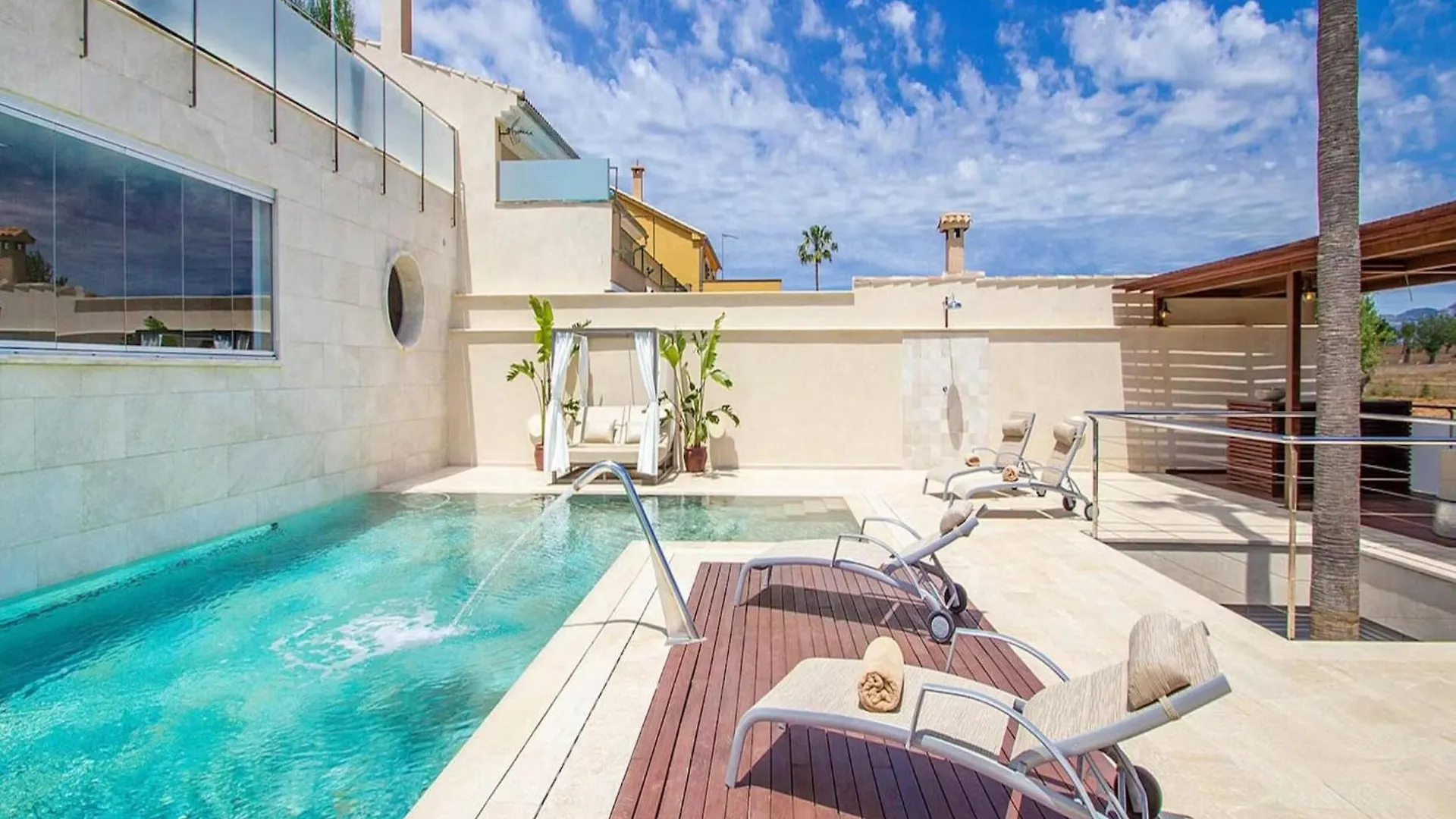 Villa With Salt Water Pool Palma